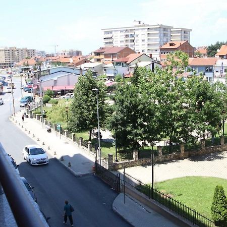 Spacious Apartment Next To The Bus Station And Walking Distance To The Old Town And Shopping Malls Prizren Ngoại thất bức ảnh