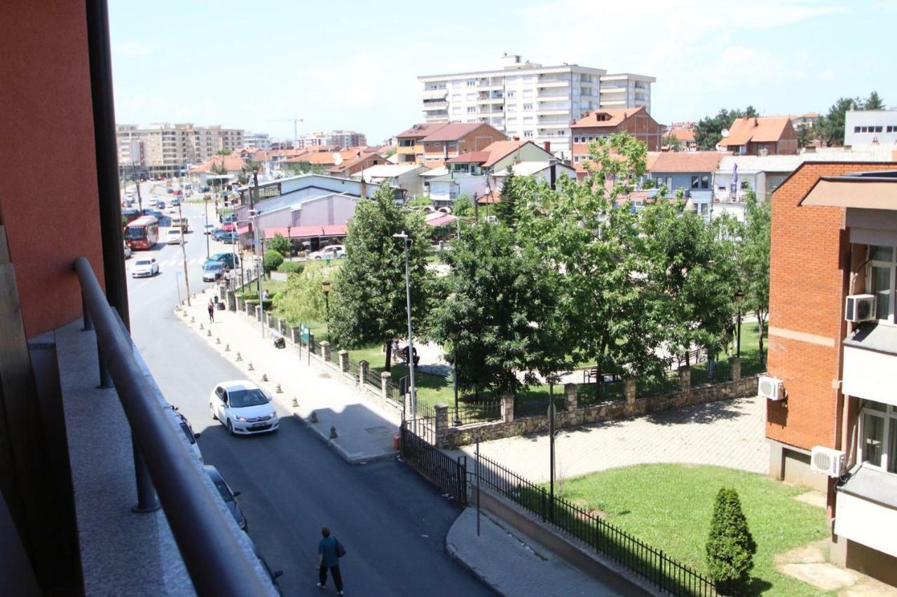 Spacious Apartment Next To The Bus Station And Walking Distance To The Old Town And Shopping Malls Prizren Ngoại thất bức ảnh